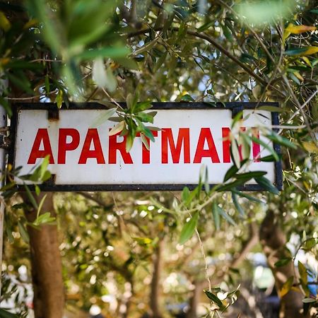 Apartmani Milka 자다르 외부 사진