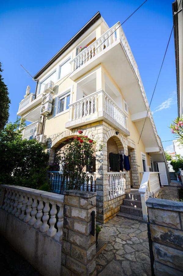 Apartmani Milka 자다르 외부 사진